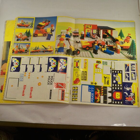 Vintage *6000 LEGOLAND Book, *Idea Book No.2 & *901 Universal Motor Set Booklet - Picture 7 of 10
